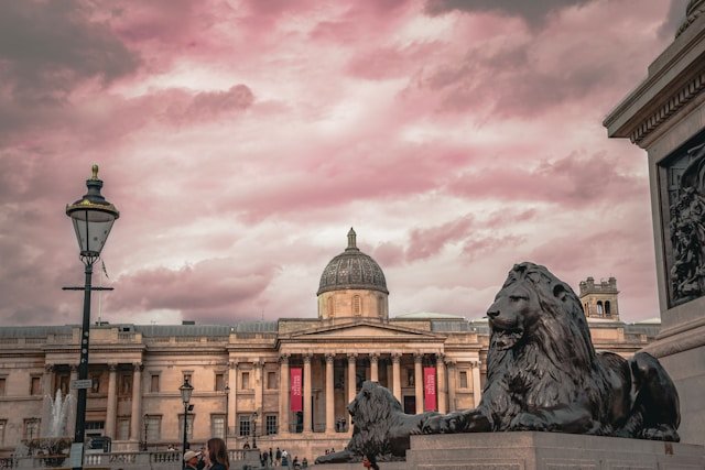 trafalgar square, london